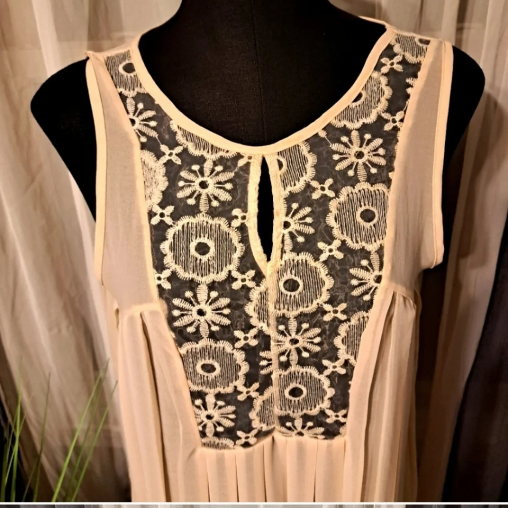 Cream/Blush Loose fit Tank Top - Picture 2 of 4